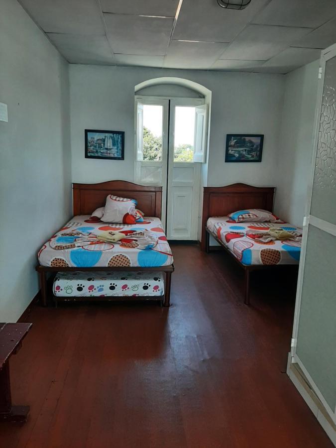 Hotel Andaluz Andalucia 外观 照片