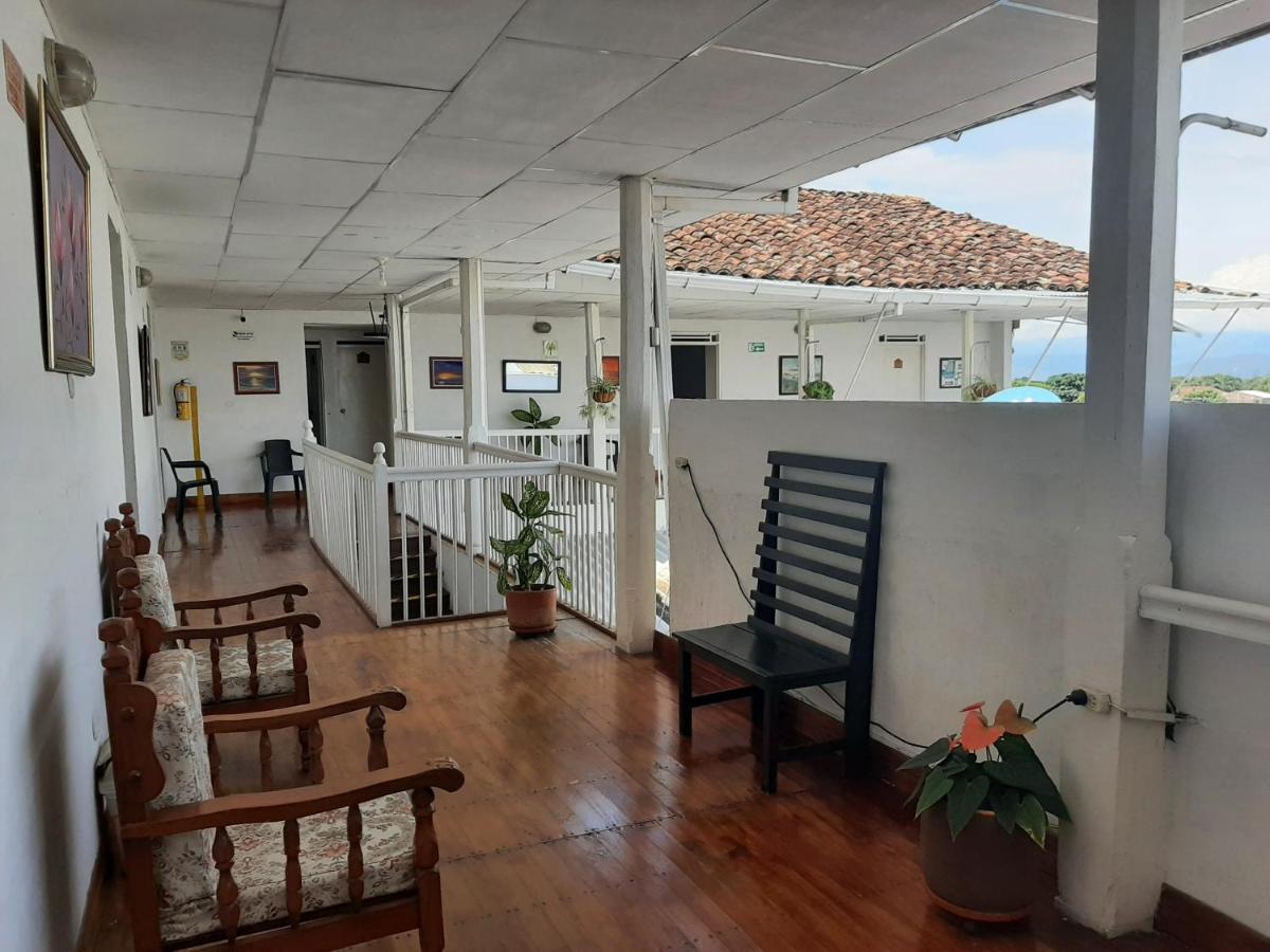 Hotel Andaluz Andalucia 外观 照片