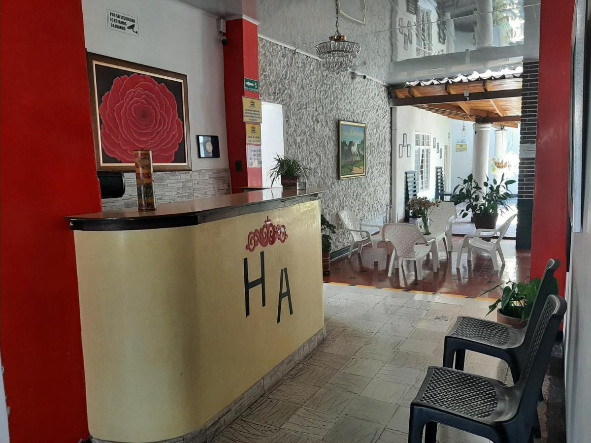 Hotel Andaluz Andalucia 外观 照片